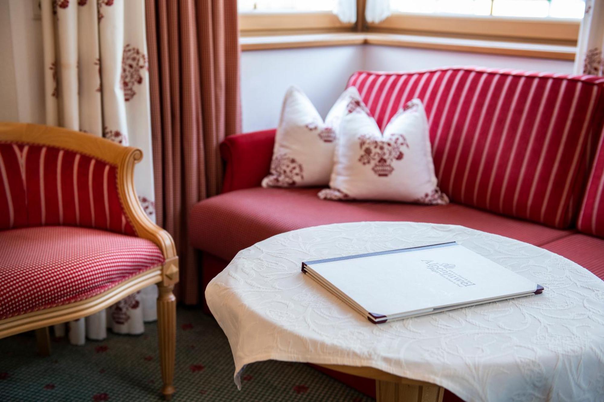 Hotel Alpenjuwel 4 Sterne Superior Tux Luaran gambar