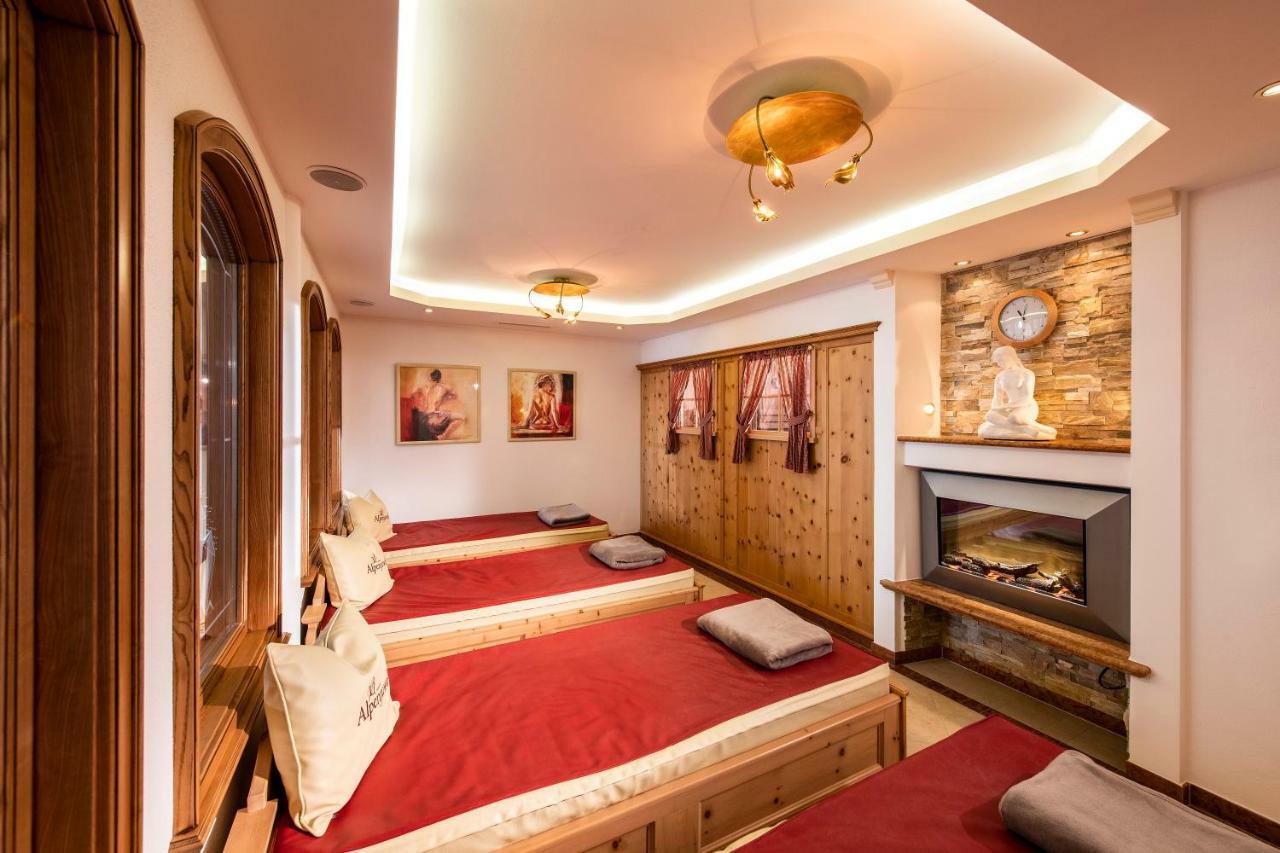 Hotel Alpenjuwel 4 Sterne Superior Tux Luaran gambar